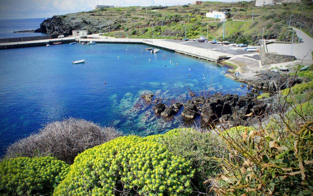 Pantelleria, Ecoitaliasolidale: abbiamo ricevuto numerose segnalazioni in questi giorni su sversamento in mare di acque putride al Porto di Scauri